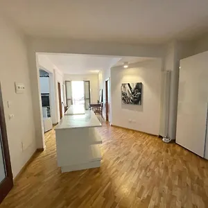 Loft Del Pratello , Bologna Italia
