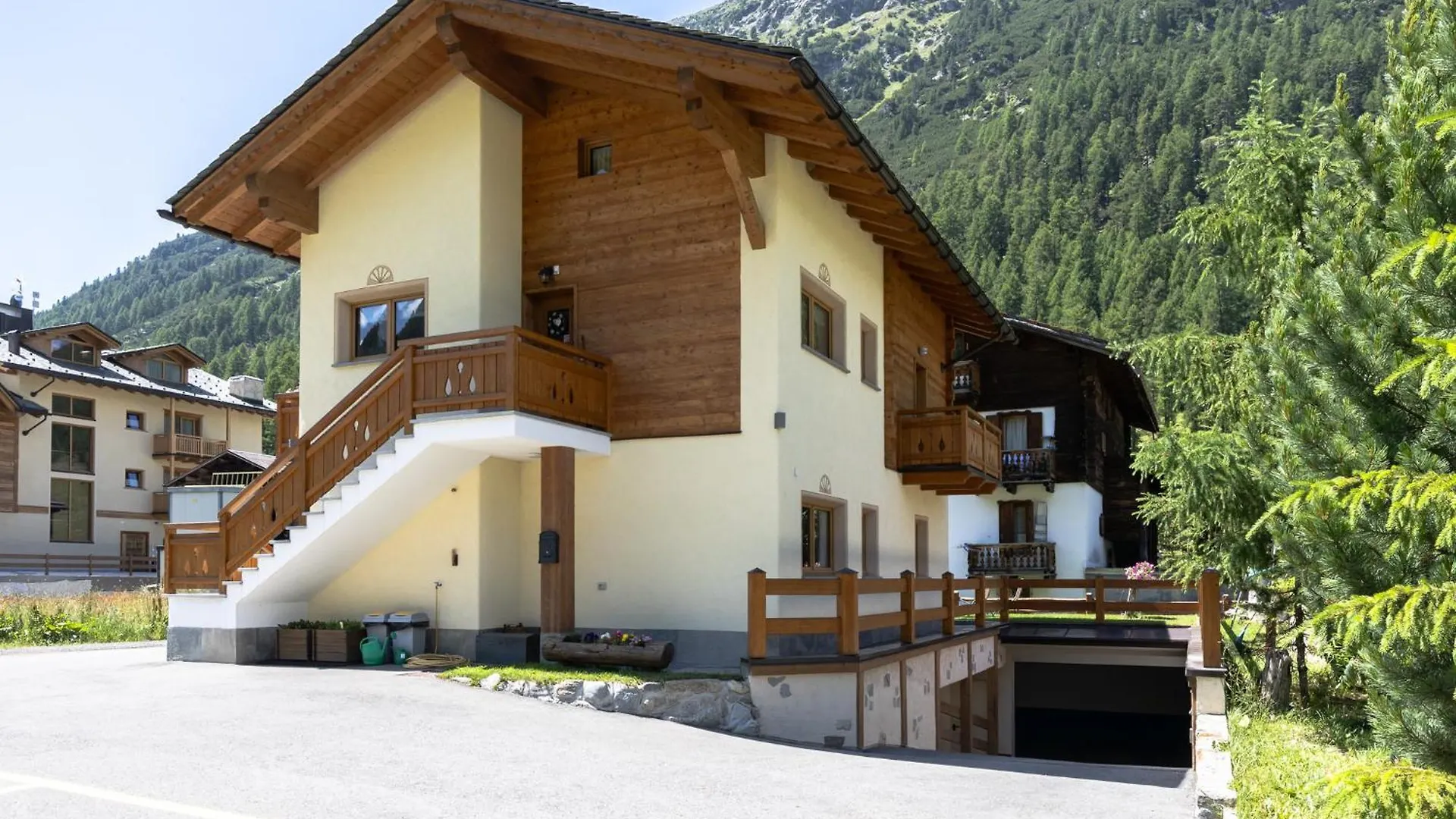 Chalet Sunshine Livigno 0*,  Italia